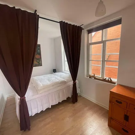 Апартаменты Cozy Base Near The Cathedral *